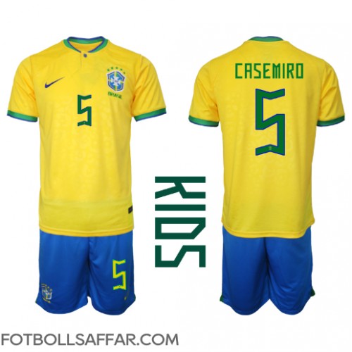 Brasilien Casemiro #5 Hemmadräkt Barn VM 2022 Kortärmad (+ Korta byxor)